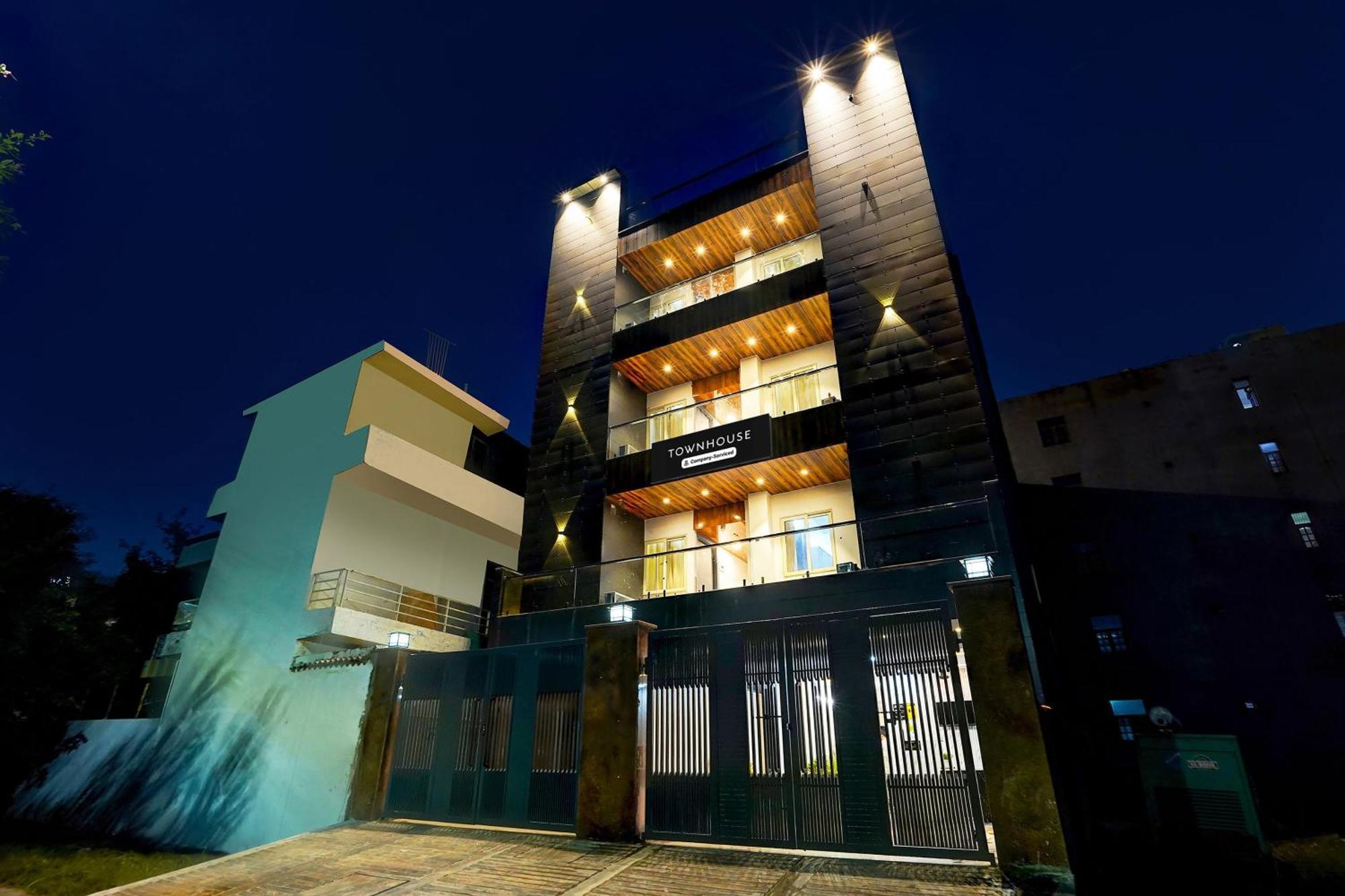 Готель Super Townhouse Sector 104 Нойда Екстер'єр фото